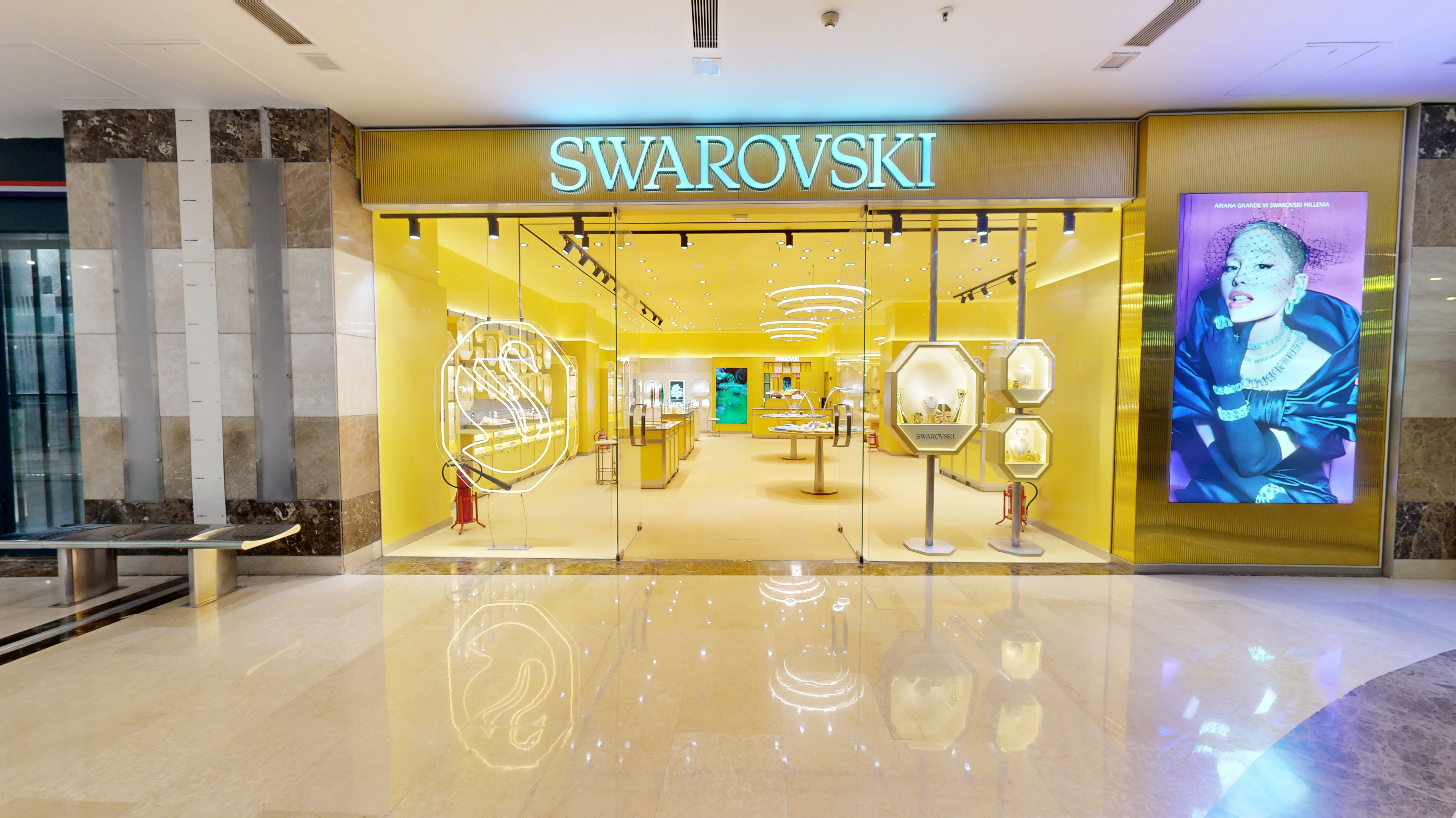 Swarovski Boutique Entrance